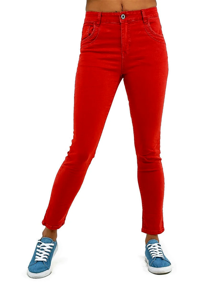 Красные джинсы женские