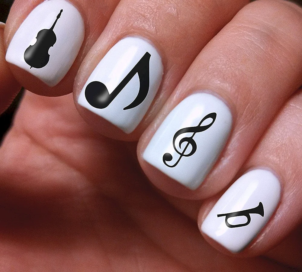 Ногти в музыкальном стиле