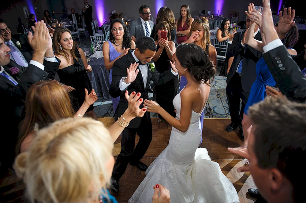 Свадьба танцы гостей